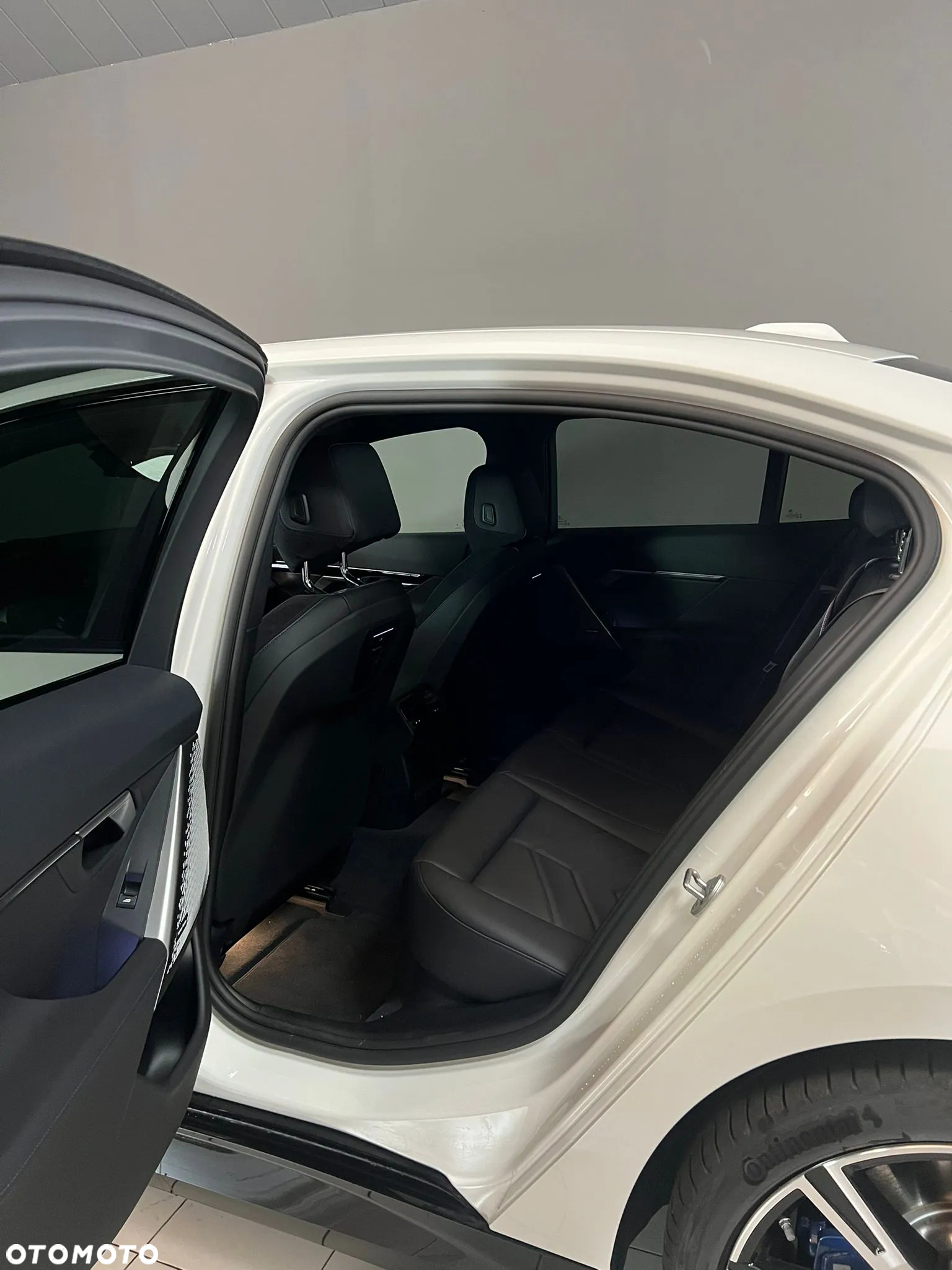 BMW Seria 5 - 25