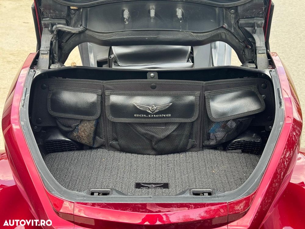 Honda GL 1800 Gold Wing - 7