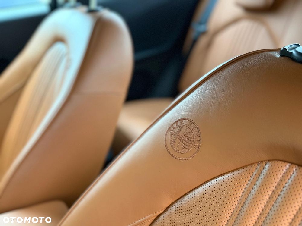 Alfa Romeo Mito 1.4 16V - 12