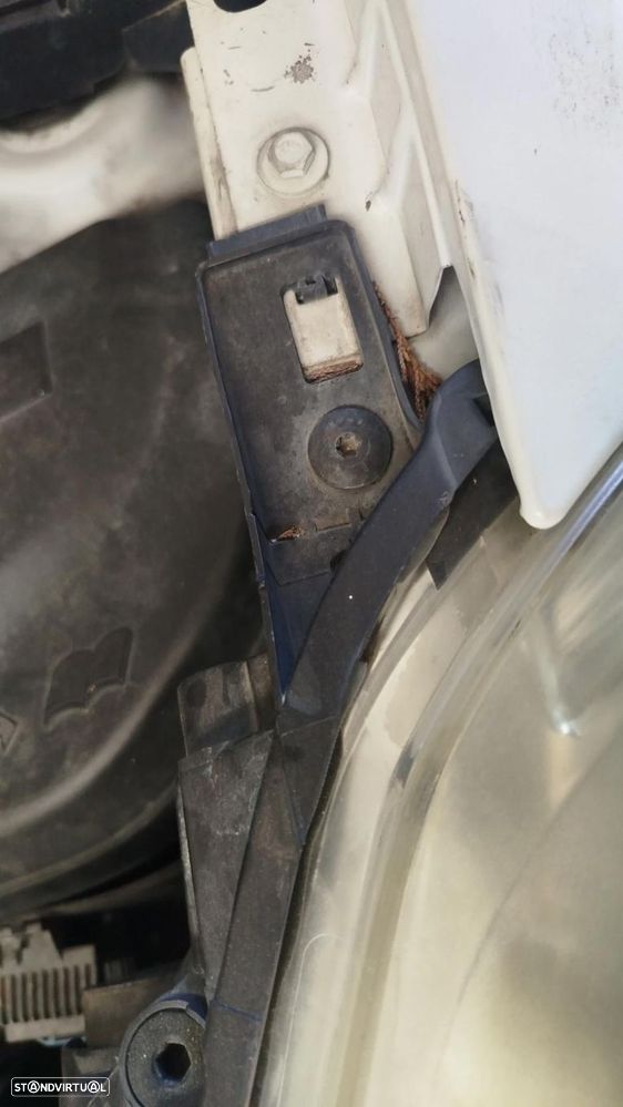 Ótica / farol esquerda CITROËN Berlingo (B9) - 2