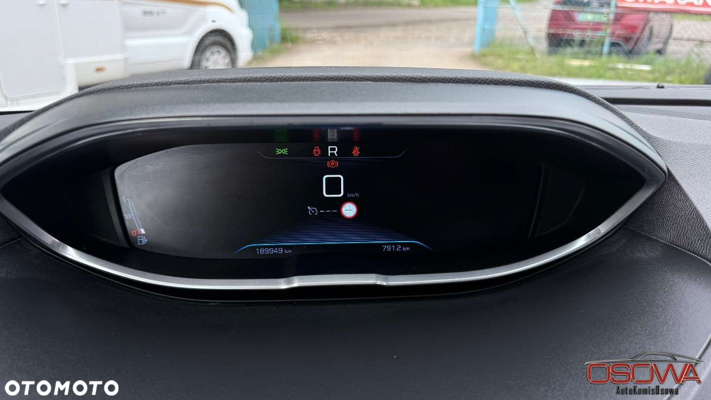 Peugeot 3008 - 22