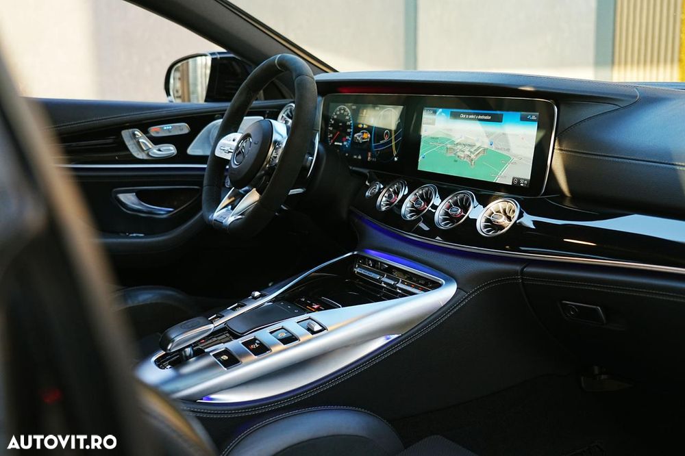 Mercedes-Benz AMG GT 4-door Coupe 63 4Matic Speedshift MCT 9G - 18