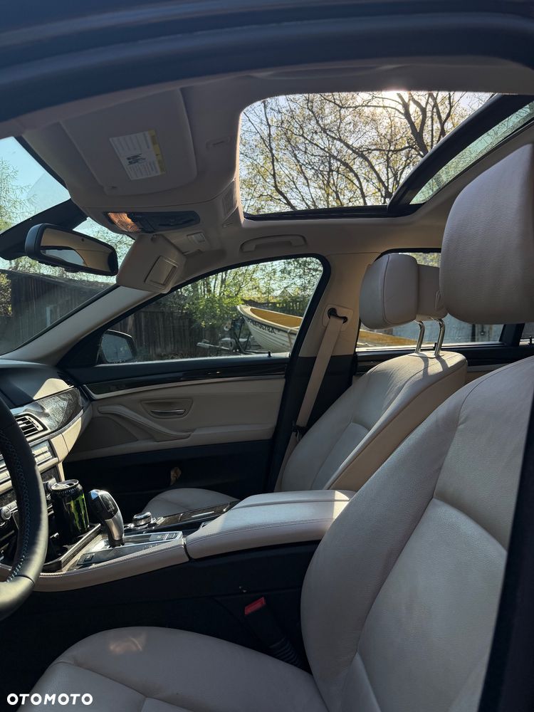 BMW Seria 5 535i xDrive Modern Line - 14
