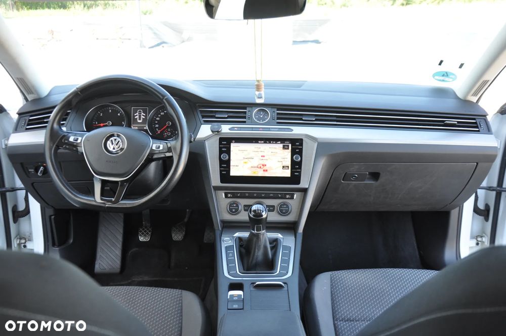 Volkswagen Passat 2.0 TDI SCR Comfortline - 7