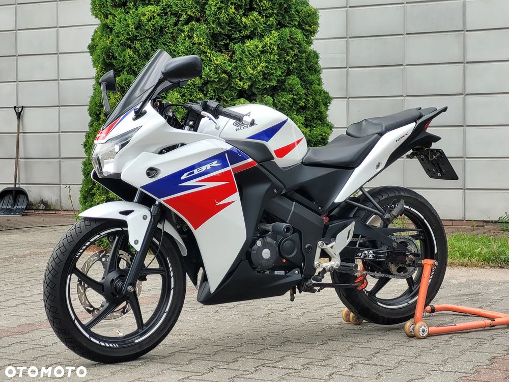 Honda CBR - 7
