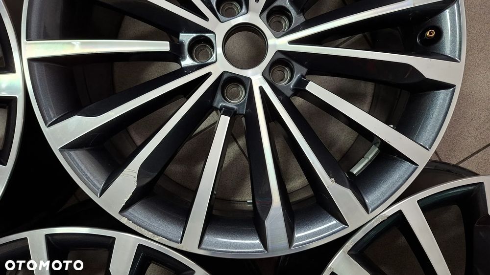 Felgi Aluminiowe 19 Skoda Superb III 5x112 ET 44 - 9