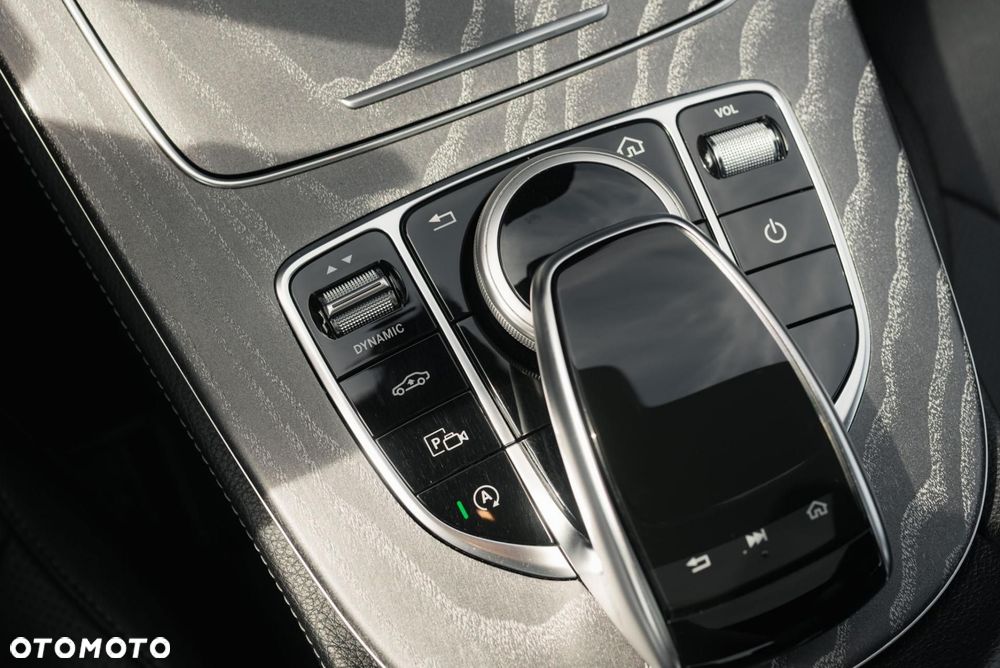 Mercedes-Benz CLS 400 d 4-Matic 9G-TRONIC - 23