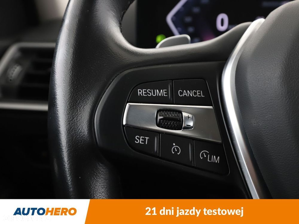 BMW Seria 3 318d - 30