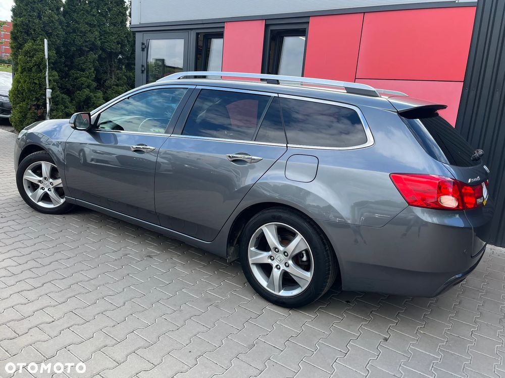 Honda Accord 2.0 Executive - 8
