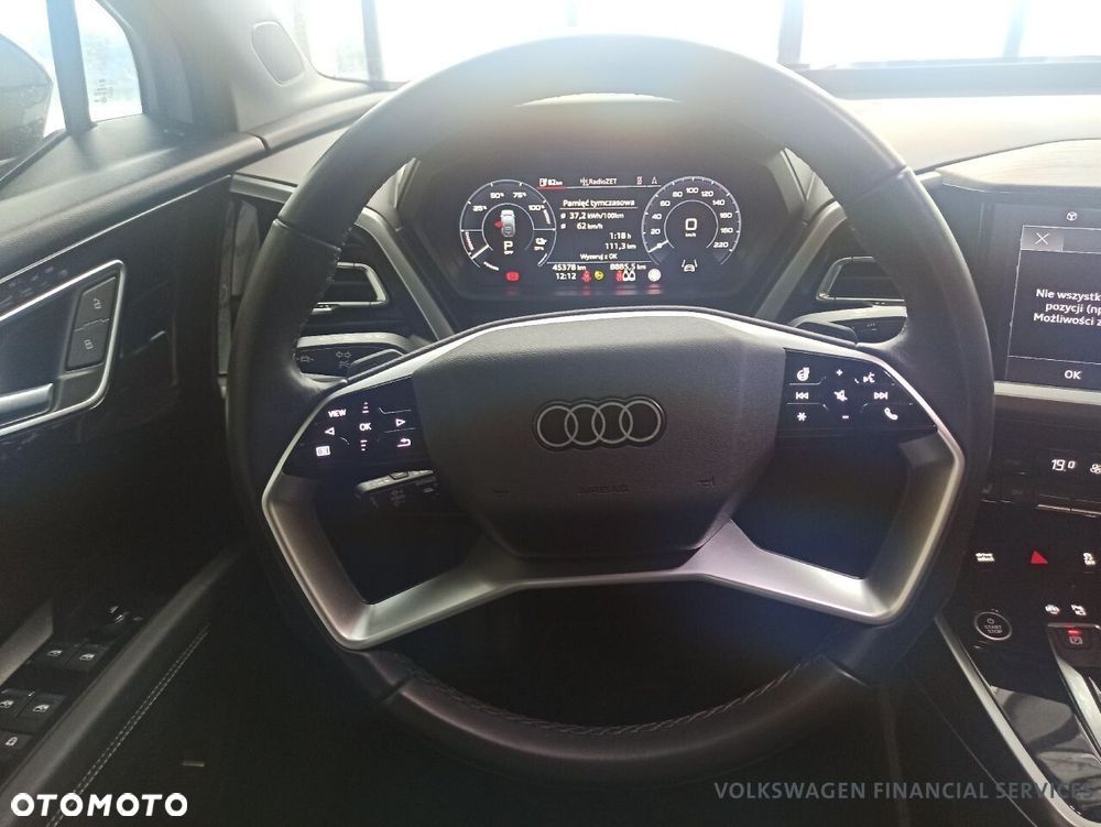 Audi Q4 e-tron - 8