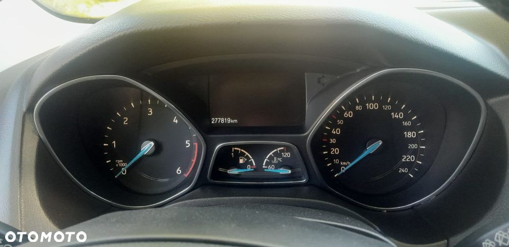 Ford Focus - 25