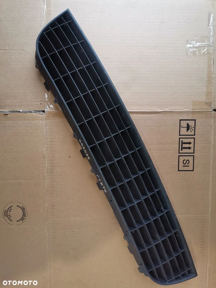 Atrapa grill Grande Punto - 1