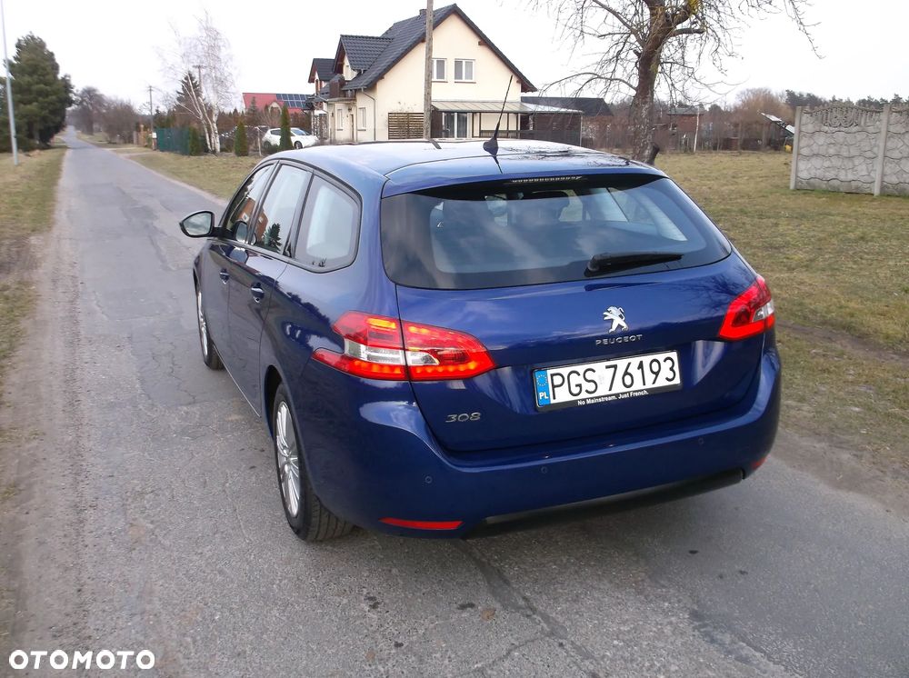 Peugeot 308 PureTech 130 GPF EAT8 Black Edition - 40