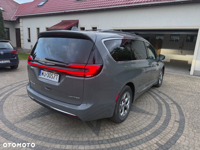 Chrysler Pacifica - 5