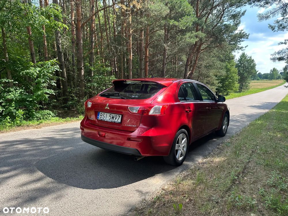 Mitsubishi Lancer - 2