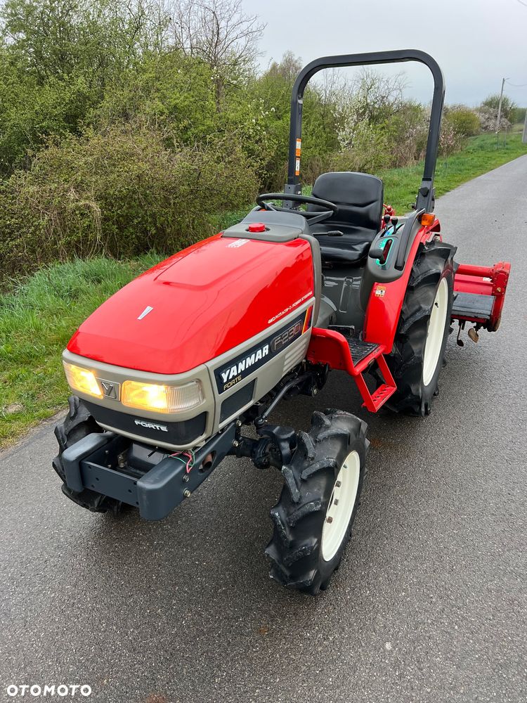 Yanmar Iseki Mitsubishi Kubota minitraktory - 9