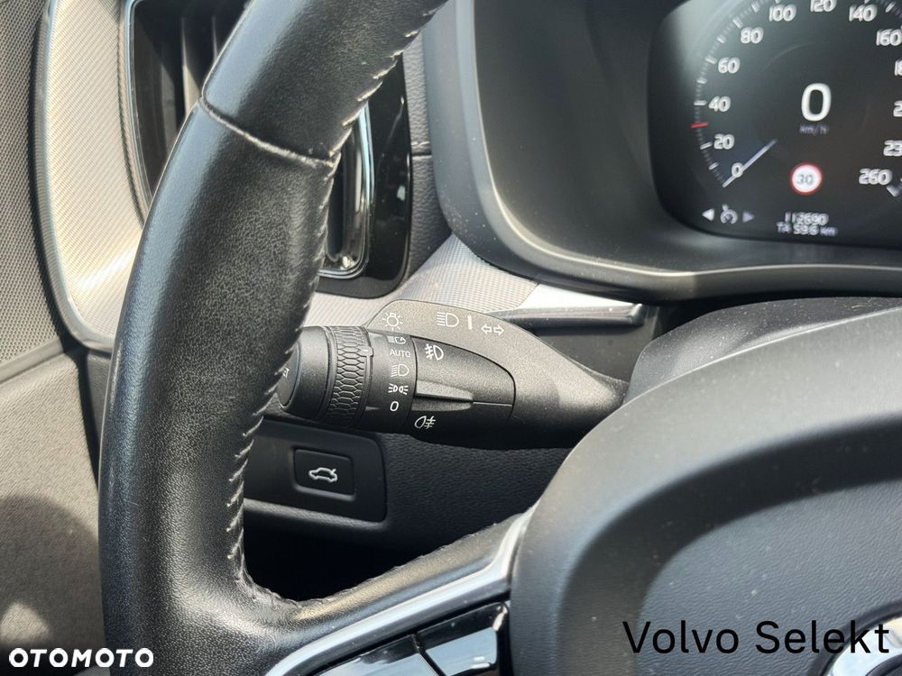 Volvo XC 60 - 25
