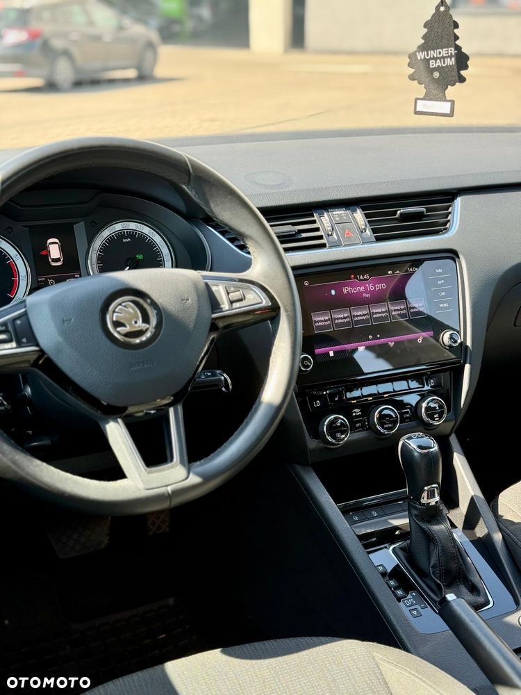 Skoda Octavia 1.5 TSI ACT Style DSG - 7