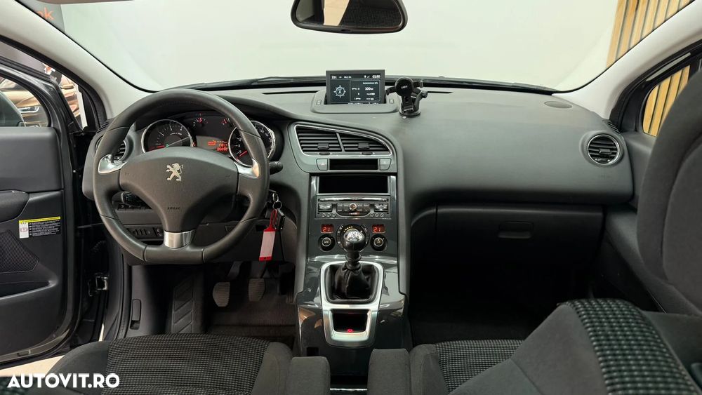 Peugeot 5008 1.6 THP Active - 33