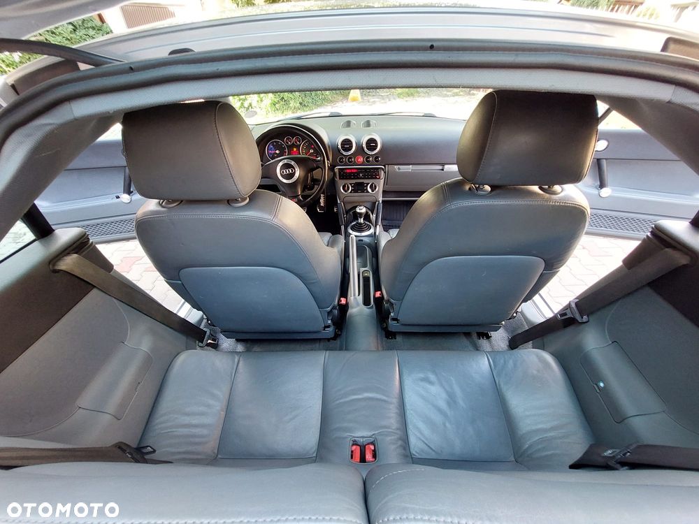Audi TT Coupé 1.8T Quattro - 9
