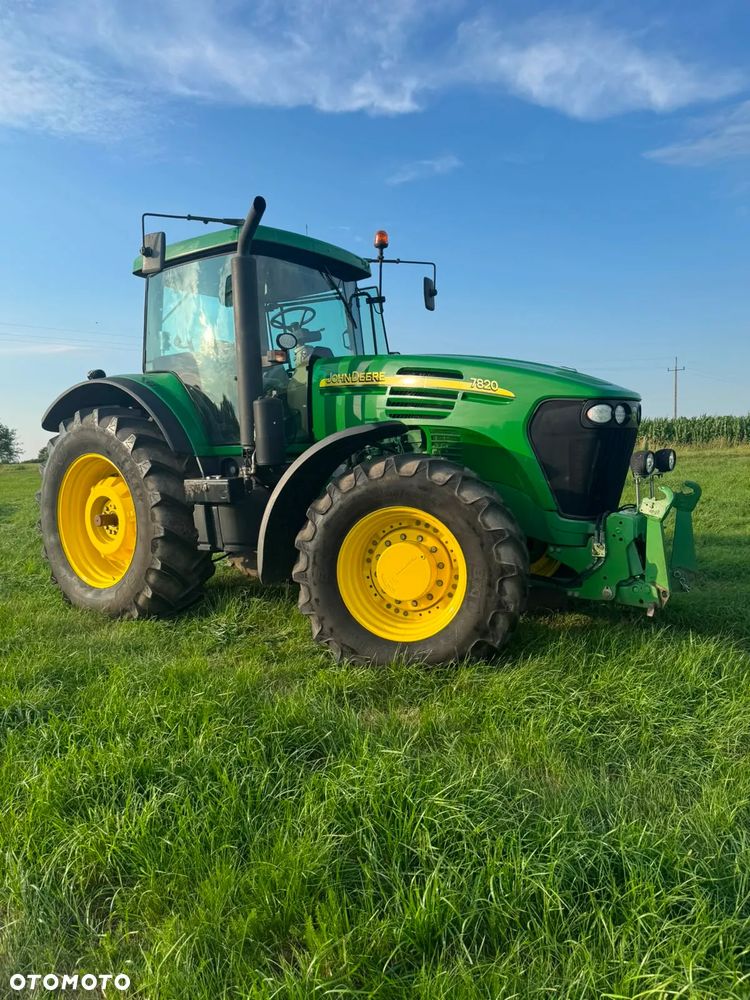 John Deere 7820 - 1