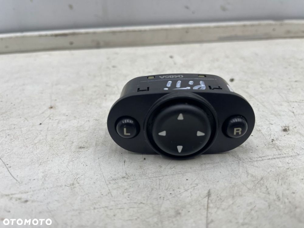 Przełącznik Chrysler PT Cruiser 00-06r. przycisk sterowanie lusterek 04608505ad - 1