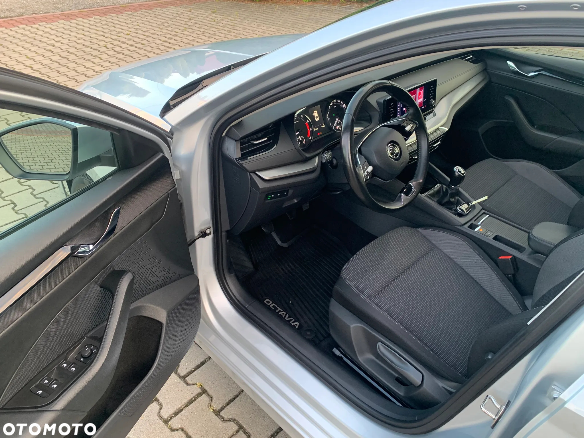 Skoda Octavia 1.5 TSI ACT Ambition - 10
