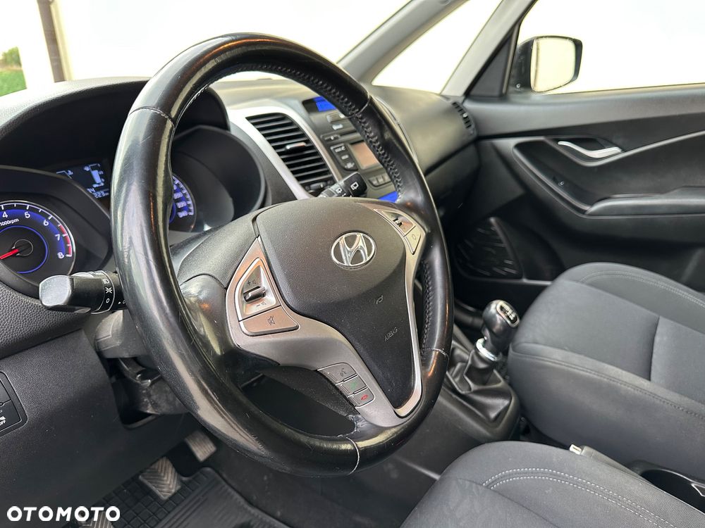 Hyundai ix20 1.6 Premium - 17
