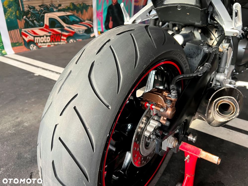 Honda CBR - 12