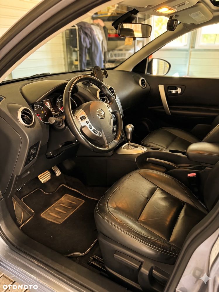 Nissan Qashqai 2.0 Tekna CVT - 10