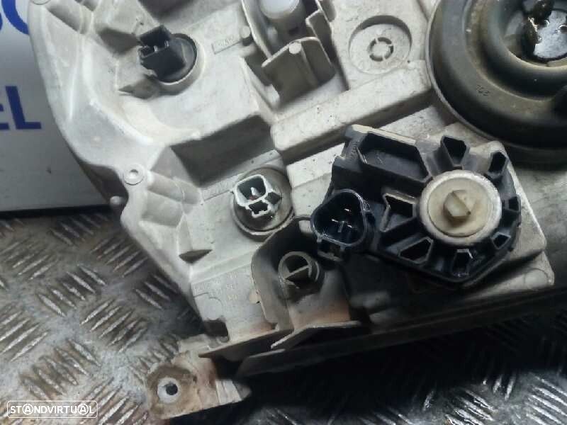 FAROL ESQUERDO SUZUKI GRAND VITARA II 2006 -3532064J11000 - 2