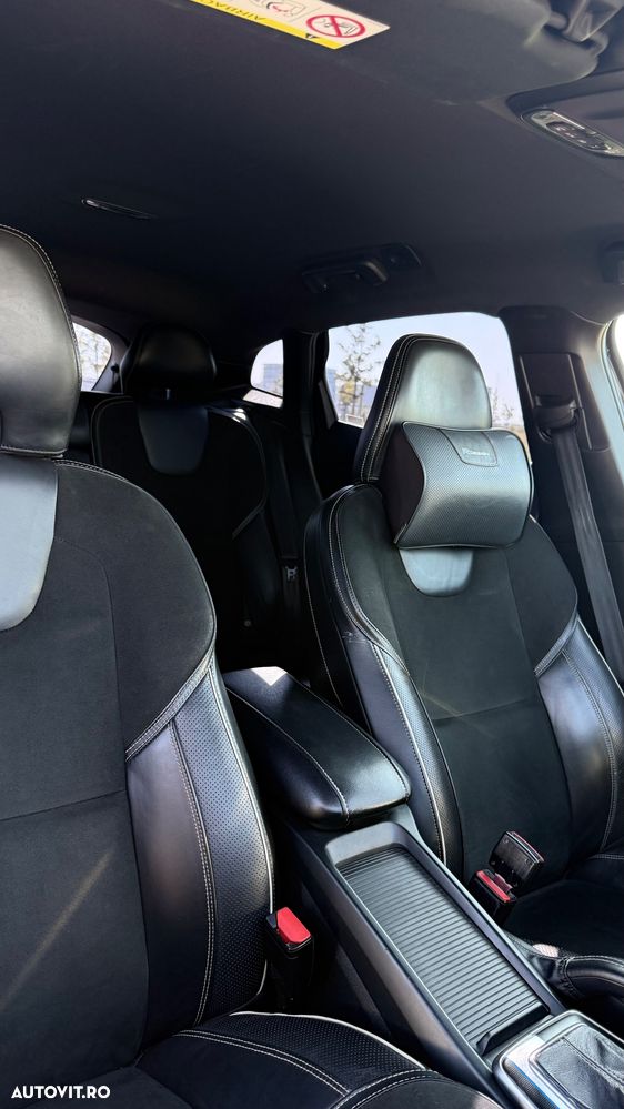 Volvo V40 D3 Aut. R-Design - 13