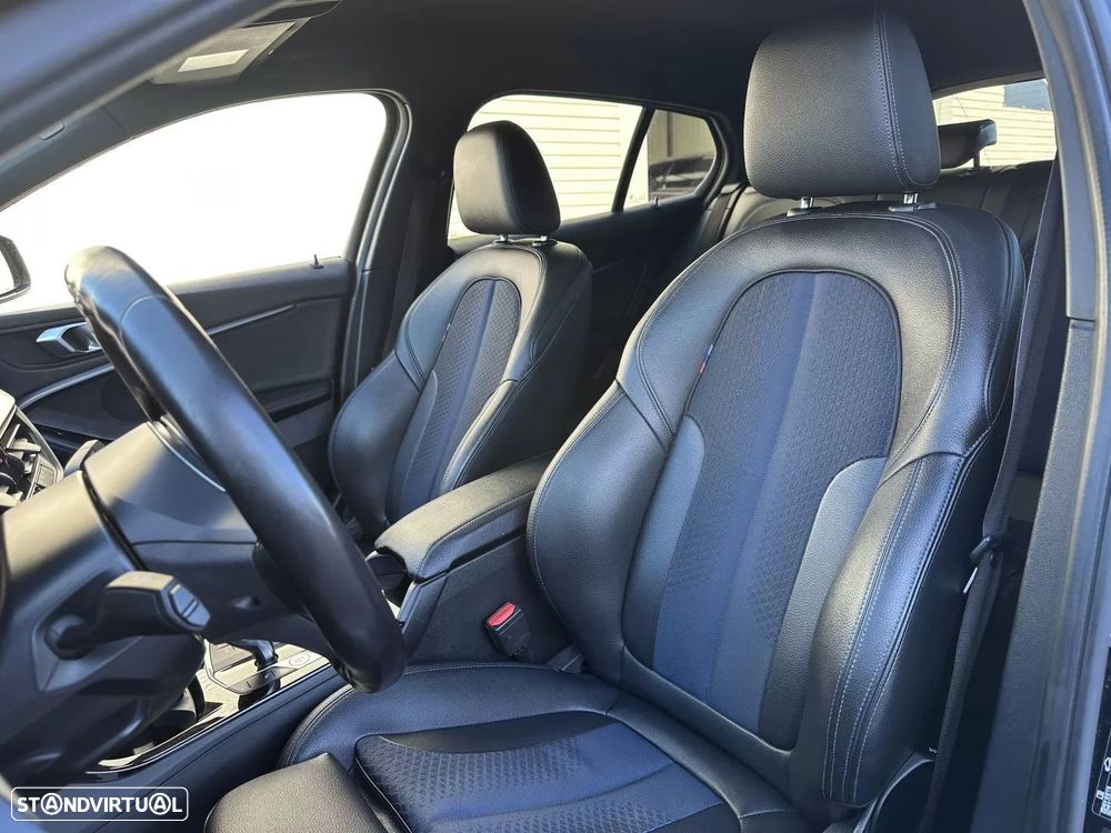 BMW 116 d Pack Desportivo M Auto - 32