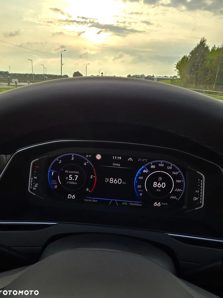 Volkswagen Passat 2.0 TDI 4Mot Elegance DSG - 26