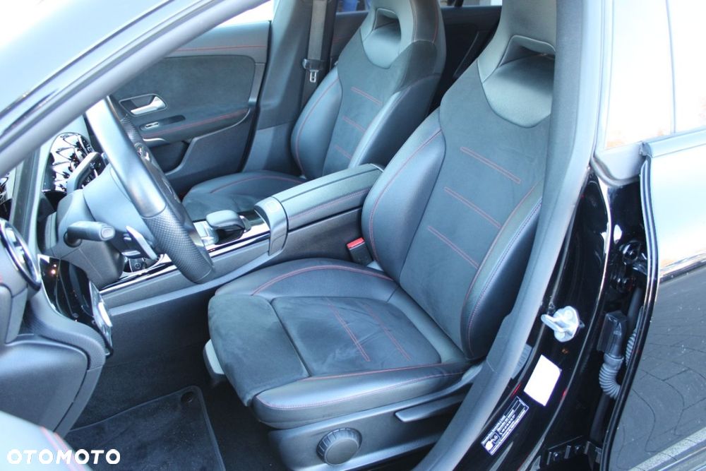 Mercedes-Benz CLA - 26