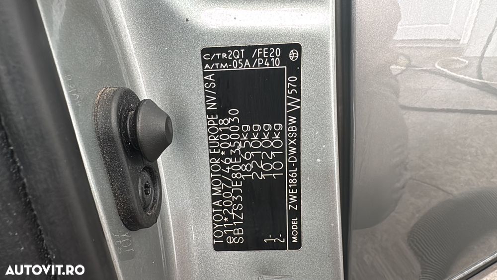 Toyota Auris 1.8 L VVT-i Sol + - 27