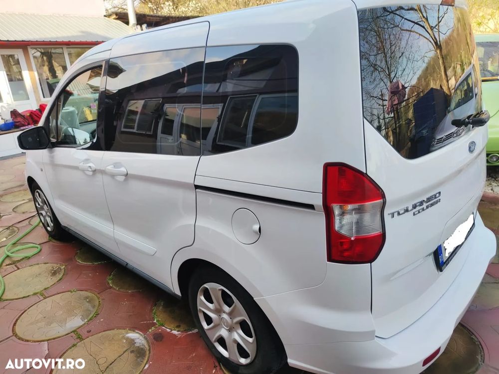 Ford Tourneo Courier - 7