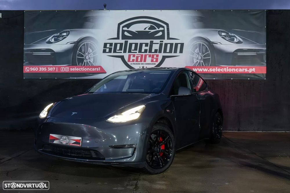 Tesla Model Y Long Range Dual Motor AWD - 3