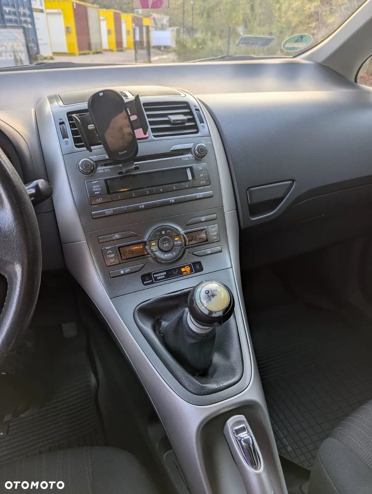 Toyota Auris 2.0 D-4D Luna - 15