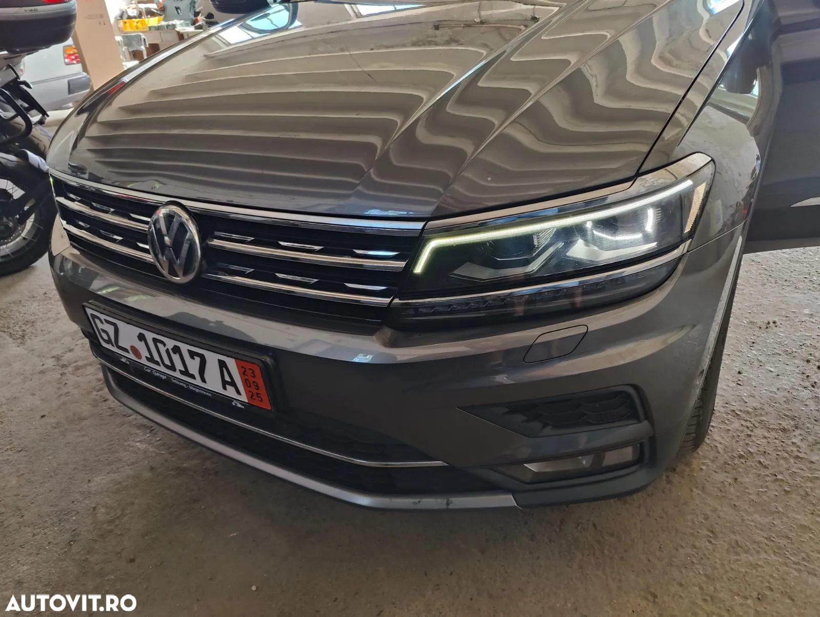 Volkswagen Tiguan 2.0 TDI 4Mot DSG Comfortline - 20