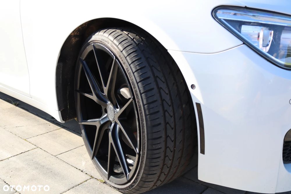BMW Seria 7 750i - 13