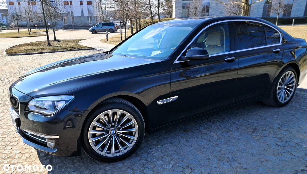 BMW Seria 7 - 1