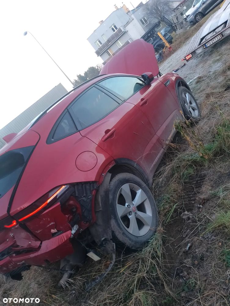 Jaguar E-Pace 2.0 i4D AWD R-Dynamic - 5