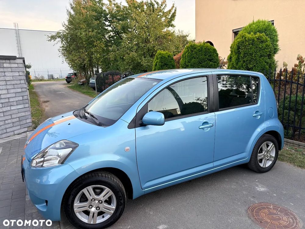 Daihatsu Sirion 1.3 - 10