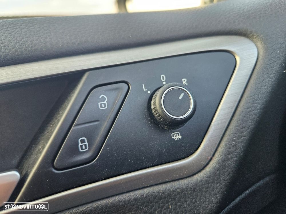 VW Golf Variant 1.6 TDi Confortline - 40