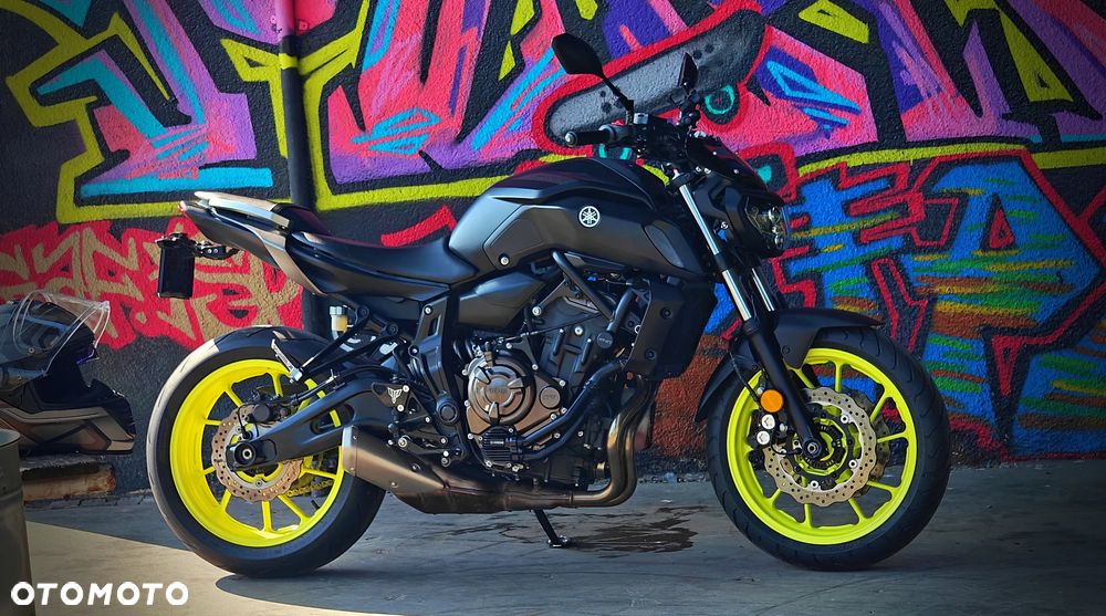 Yamaha MT - 3