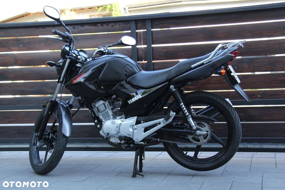 Yamaha YBR - 23