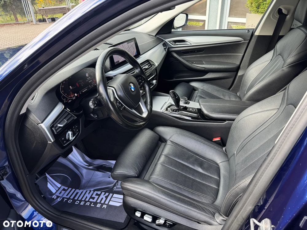 BMW Seria 5 520i Sport Line - 15