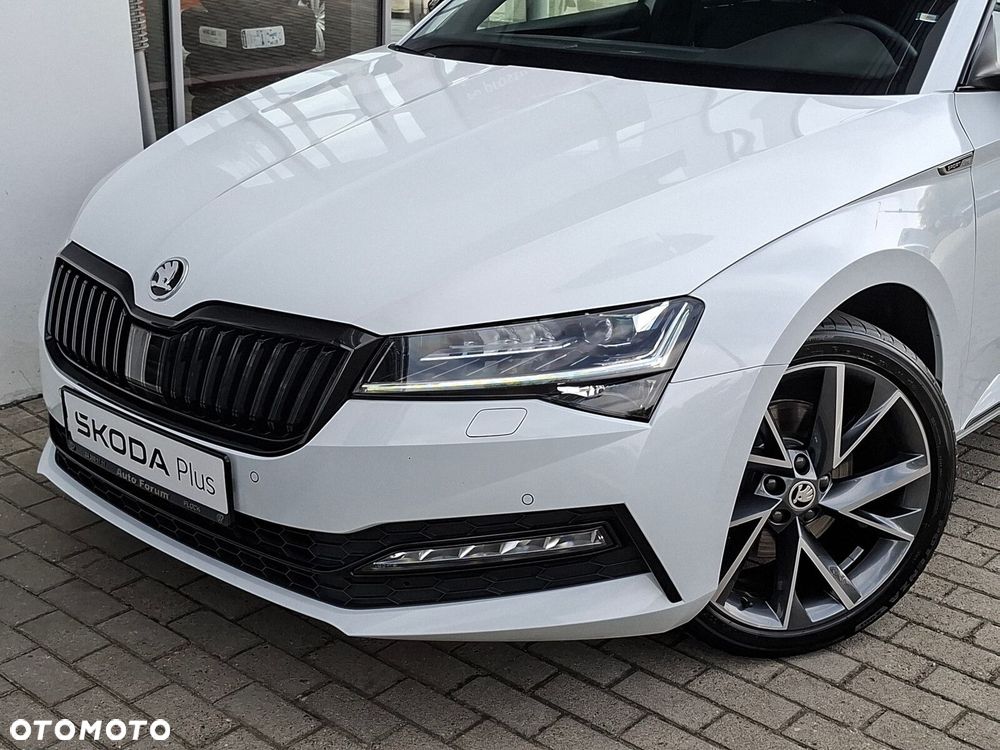 Skoda Superb 2.0 TDI SCR Sportline DSG - 10