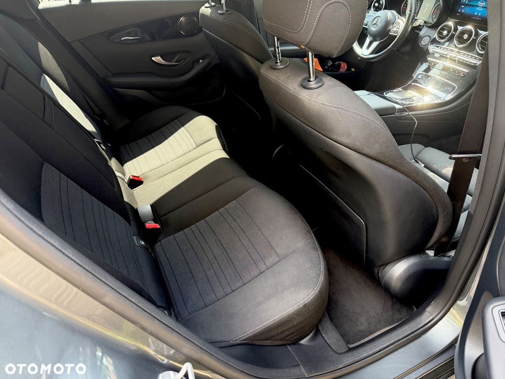 Mercedes-Benz GLC 200 d 4Matic 9G-TRONIC Exclusive - 27